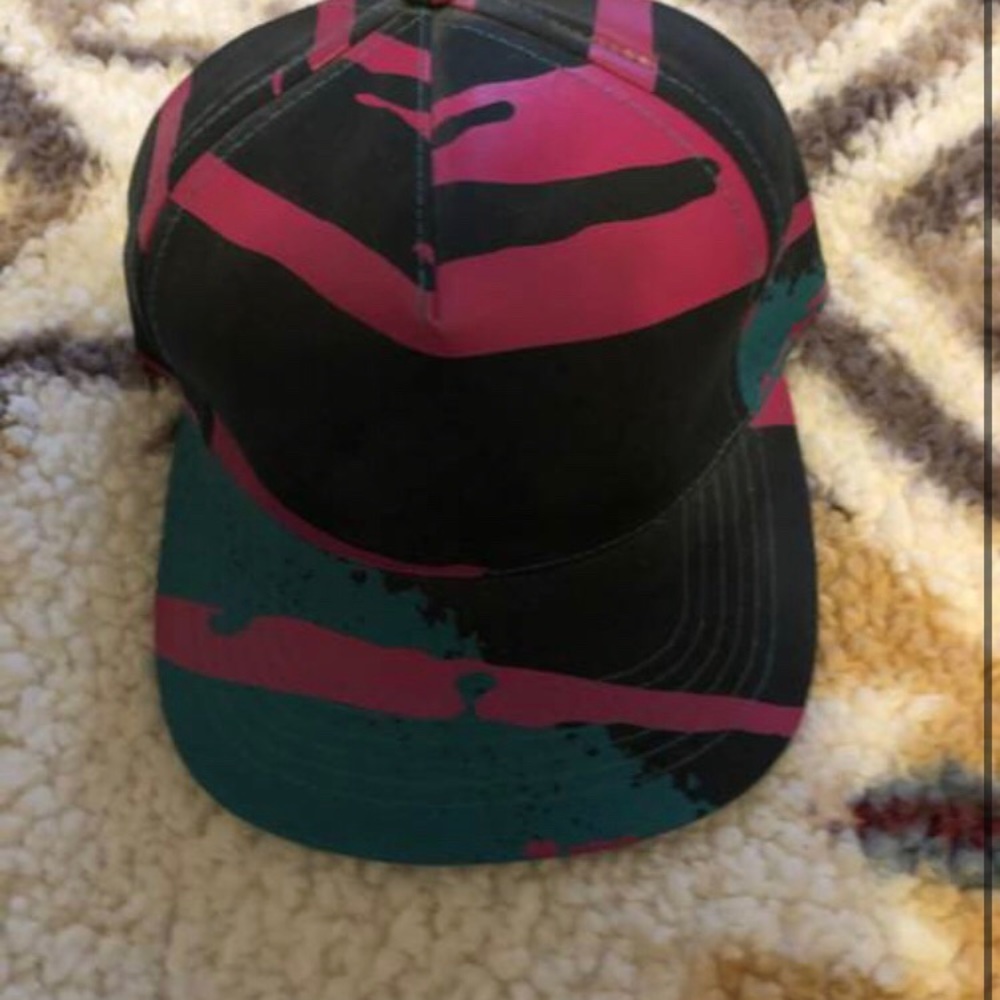 Brand new never worn REASON NYC snapback hats. Four dead stock hats.